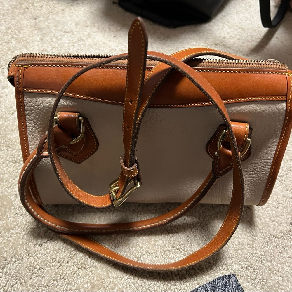 Purses - Picture 8 of 14